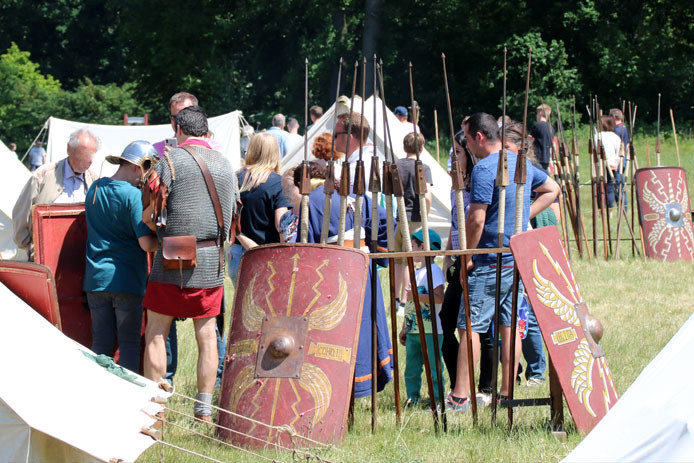 RÖMER- UND GERMANENTAGE 2025 IN KALKRIESE – EIN FESTIVAL DER GESCHICHTE AM ORIGINALSCHAUPLATZ DER VARUSSCHLACHT RÖMER- UND GERMANENTAGE 2025 IN KALKRIESE – EIN FESTIVAL DER GESCHICHTE AM ORIGINALSCHAUPLATZ DER VARUSSCHLACHT