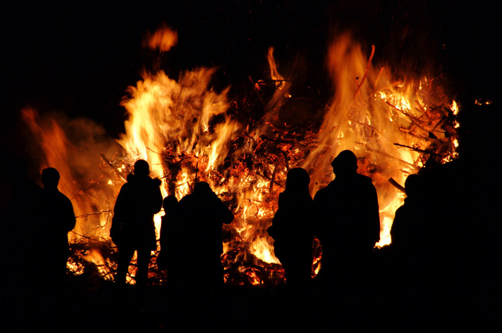 Walpurgisnacht: Eine Nacht der Hexen, des Frühlings und der Geschichte Walpurgisnacht: Eine Nacht der Hexen, des Frühlings und der Geschichte
