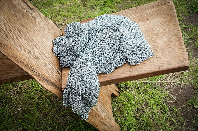 Kettenrüstung: Der Schutz der Krieger – Ein Meisterwerk der Schmiedekunst Kettenrüstung: Der Schutz der Krieger – Ein Meisterwerk der Schmiedekunst