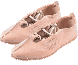 Zeige Details für Römische Frauenschuhe Calcei – Rekonstruktion nach Originalfund aus Welzheim, 2.–3. Jh. n. Chr. Bild von Römische Frauenschuhe Calcei – Rekonstruktion nach Originalfund aus Welzheim, 2.–3. Jh. n. Chr.
