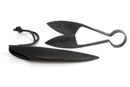 Zeige Details für Bügelschere mit Ledertasche Bild von Bügelschere mit Ledertasche