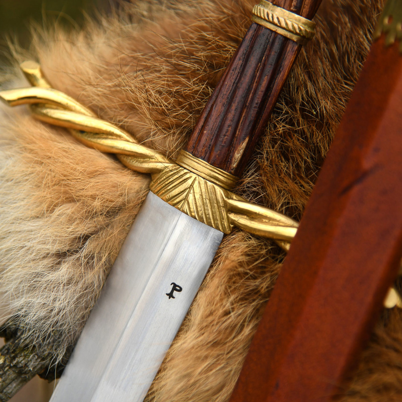 Bild von Writhen Hilt – Bastardschwert mit gewundenem Griff & Scheide | Replik des Royal Armouries Schwerts aus dem 15. Jahrhundert