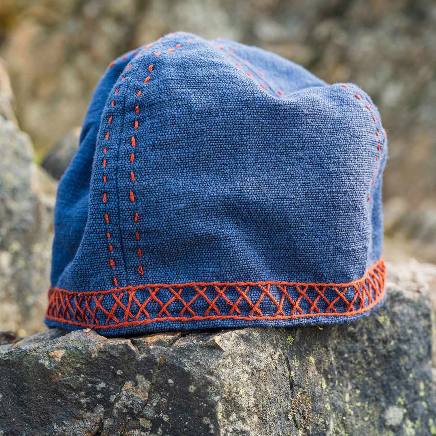 Blaue Wikinger Kappe Anders aus Baumwolle mit roter Ziernaht
