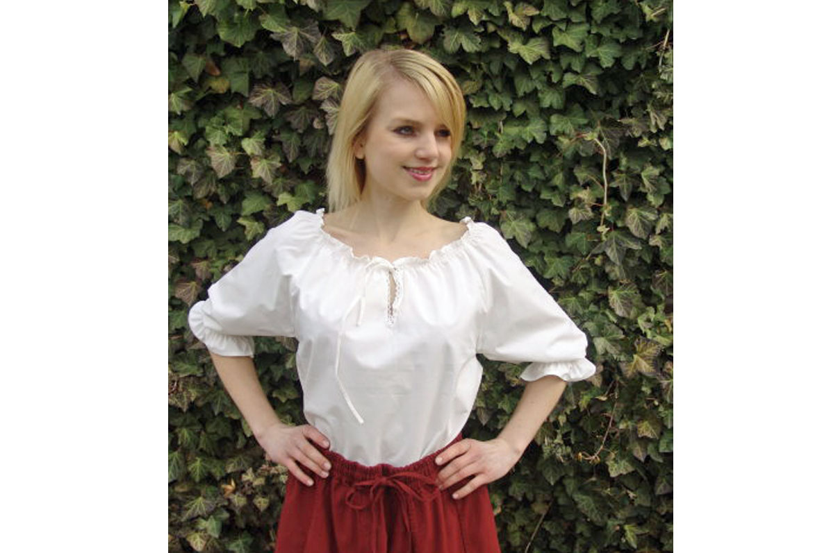 Bild von Damenbluse Evfemia mit Spitzenband